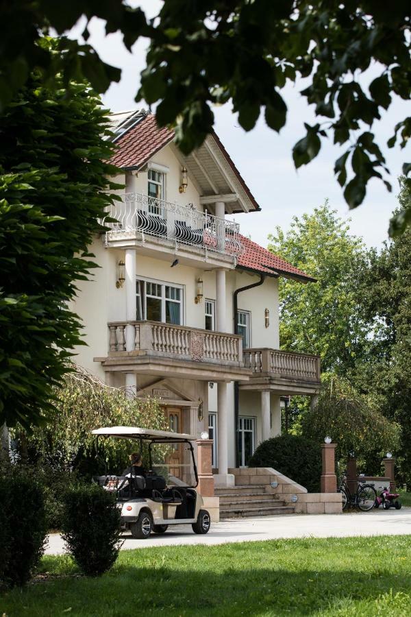 Gestuet Kaiserhof Legelshurst エクステリア 写真